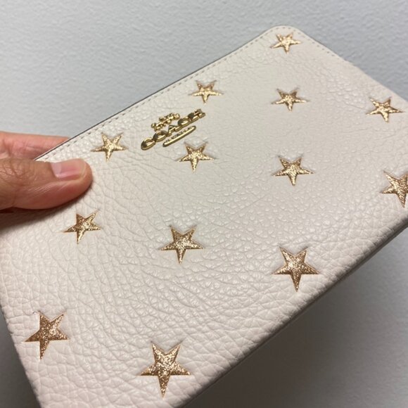 Coach Corner Zip Wristlet CW865, Pebble Leather, Chalk Gold Star Print - Picture 1 of 5